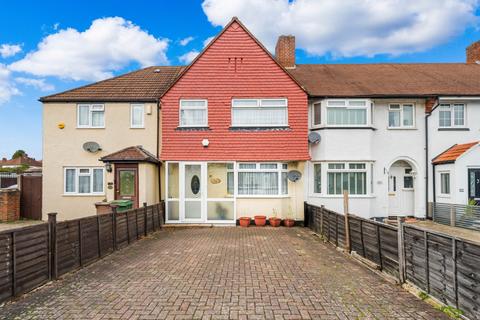 Buckhurst Avenue, Carshalton SM5 3 bed terraced house for sale