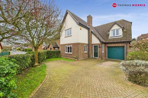 Falcon Drive, Huntingdon PE29 4 bed detached house for sale