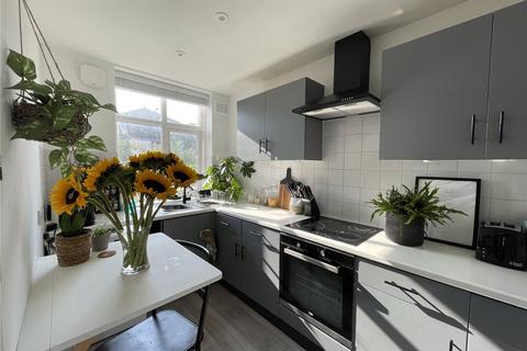 Victoria Drive, West Sussex PO21 1 bed flat for sale