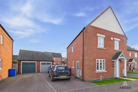Tulip Road, Tutbury DE13 3 bed detached house for sale