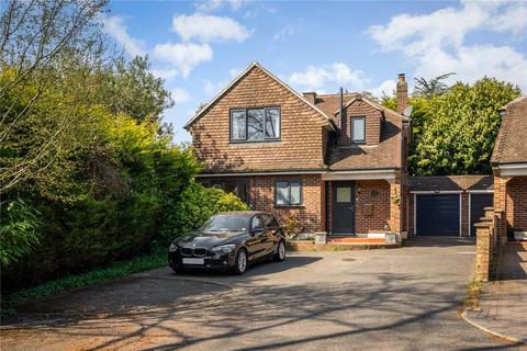 Stringhams Copse, Ripley, Woking, GU23 3 bed detached house for sale