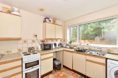 New Street, Canterbury CT1 2 bed detached bungalow for sale