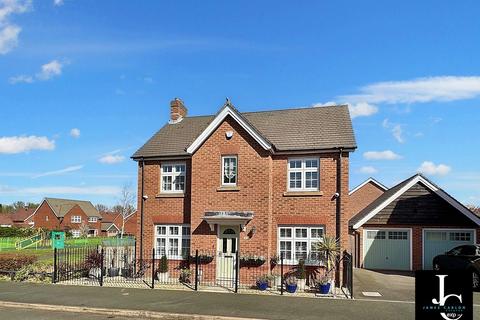 Oxmoor Avenue, Telford TF1 4 bed detached house for sale