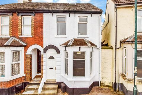 Gravesend Road, Strood, Rochester, Kent 3 bed semi