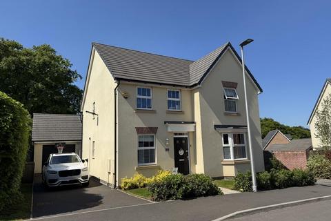 Champion Way, Tiverton, EX16 4 bed detached house for sale