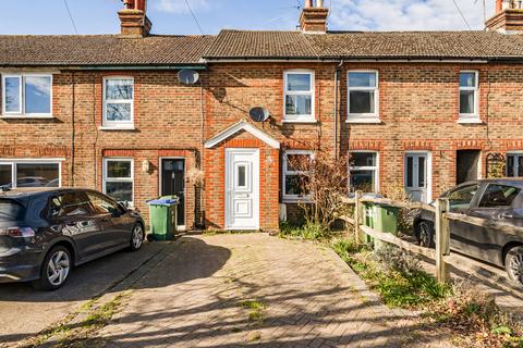 Crawley Road, Horsham, West Sussex 2 bed terraced house for sale
