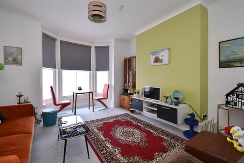 Cambridge Gardens, Hastings 1 bed flat for sale