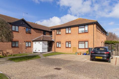 Roselawn Gardens, Margate, CT9 1 bed flat for sale