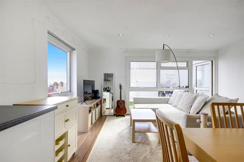 Avalon Close, Enfield 1 bed flat for sale