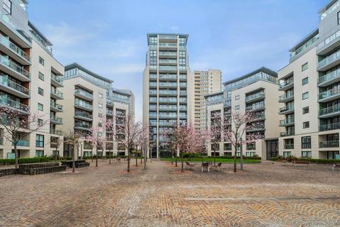 Pump House Crescent, Brentford, TW8 1 bed flat for sale