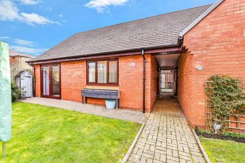 Trafalgar Road, Newport, Isle of Wight 2 bed semi