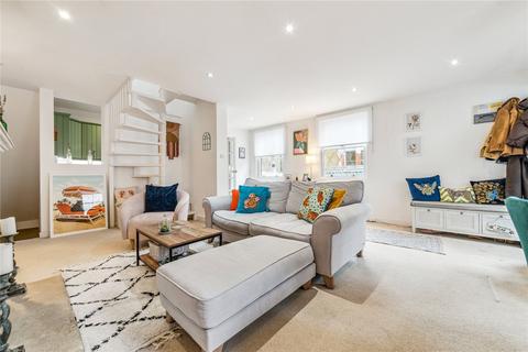 Shelgate Road, SW11 2 bed apartment for sale