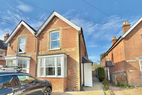 Freshwater, Isle of Wight 2 bed semi