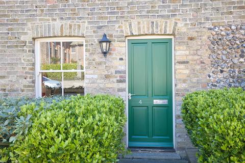 Priory Courtyard, Ramsgate, CT11 2 bed terraced house for sale