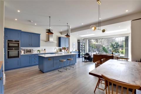 Glenluce Road, Blackheath, London, SE3 5 bed semi