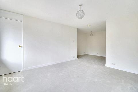 Coulter Close, Hayes 1 bed maisonette for sale