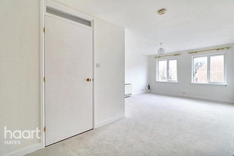 Coulter Close, Hayes 1 bed maisonette for sale
