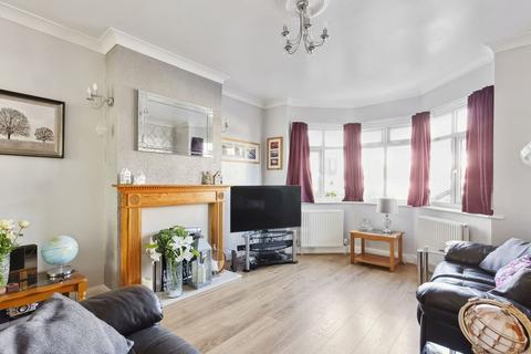 Riverview Road, Epsom, KT19 3 bed semi