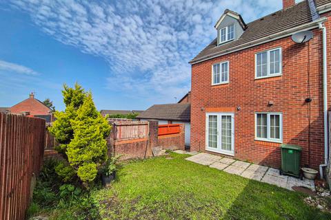 Glebe Lane, Watersheddings, Oldham, OL1 4 bed townhouse for sale