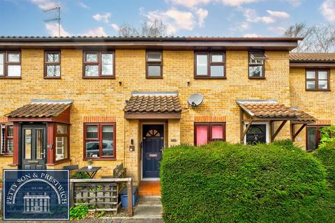 Osprey Close, Wanstead 1 bed flat for sale