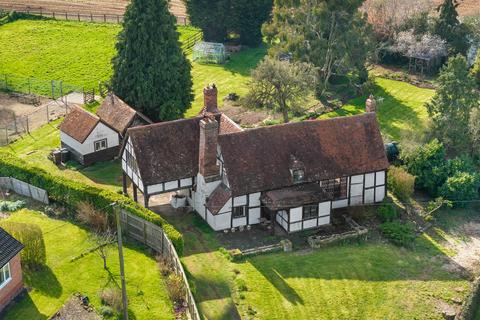 3 bed detached house