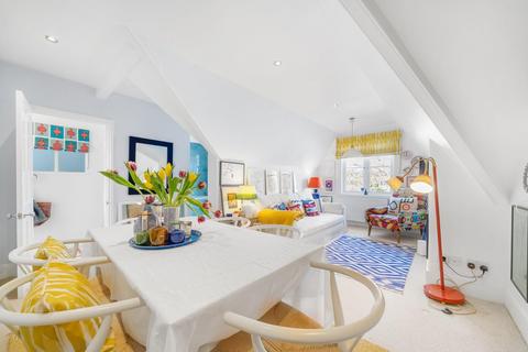 Raleigh Gardens, SW2 1 bed flat for sale