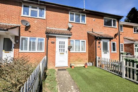 Nutley Close, Bordon GU35 2 bed terraced house for sale