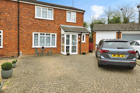 Paddock Court, Hartley Wintney, Hook 3 bed semi