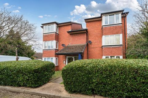 Mead Avenue, Slough, Berkshire Studio for sale