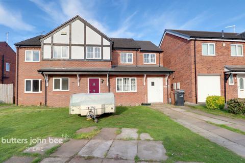 4 bedroom semi-detached house for sale