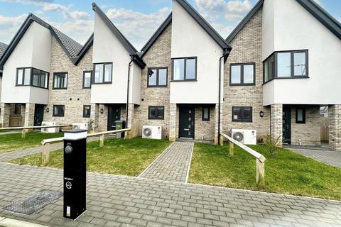 Second Road, Peacehaven, BN10 7JP 3 bed terraced house for sale