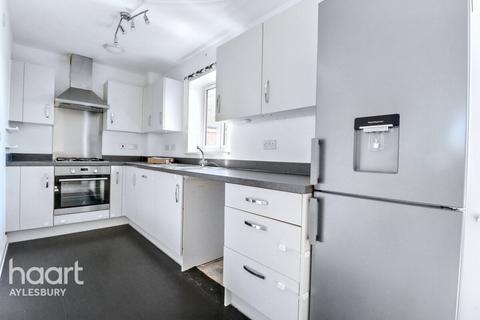 Alma Street, Aylesbury 2 bed apartment for sale