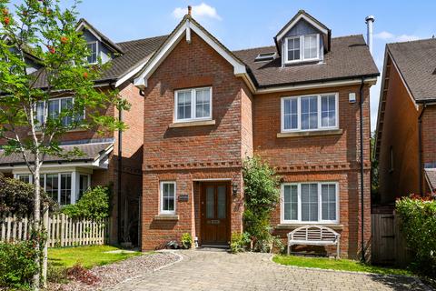 Coombe Edge, Crowborough, TN6 4 bed detached house for sale