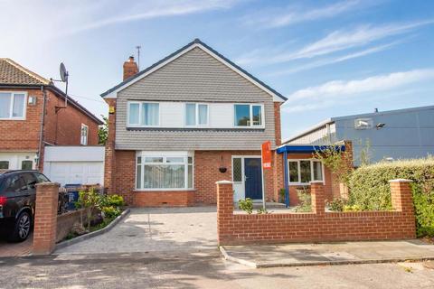 Guyzance Avenue, Regent Farm, Gosforth 5 bed detached house for sale