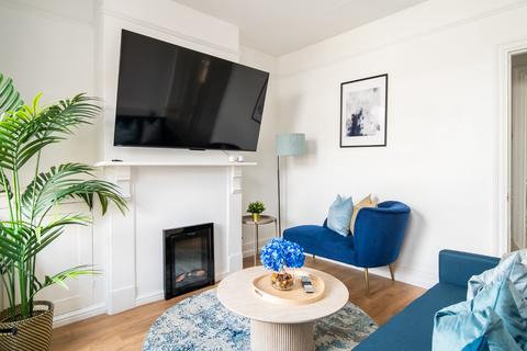 May Street, Luton, Bedfordshire, LU1 2 bed terraced house for sale