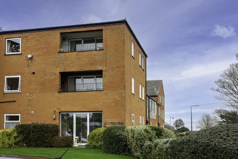Wolsey Gardens, Suffolk IP11 2 bed apartment for sale