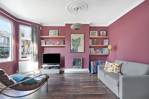 Stirling Road, Wood Green N22 2 bed terraced house for sale