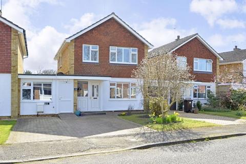 Waverleigh Road, Cranleigh 3 bed detached house for sale