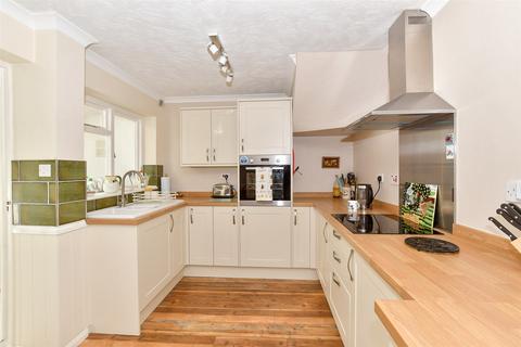 Corner Farm Road, Staplehurst... 3 bed terraced house for sale