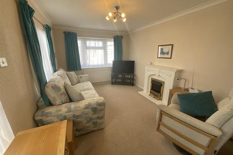 Lower Dunton Road, Brentwood, Essex 2 bed park home for sale