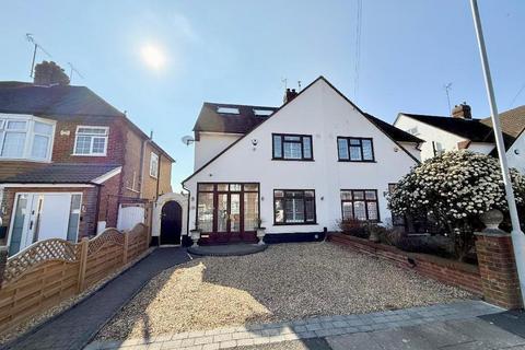 Graham Gardens, New Bedford Road... 4 bed semi