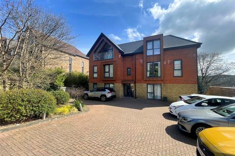 Woodcote Grove Road, Coulsdon, CR5 2 bed apartment for sale