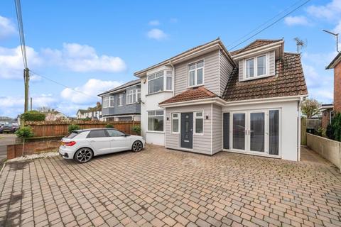 Ringwood Road, Ferndown BH22 5 bed detached house for sale