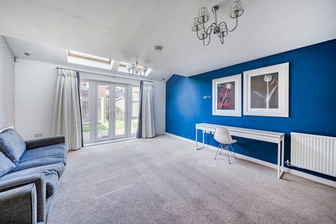 Miles Road, Mitcham CR4 3 bed terraced house for sale