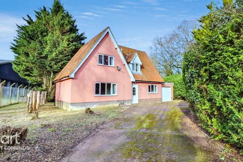 Stanton, Bury S Edmunds 3 bed detached house for sale