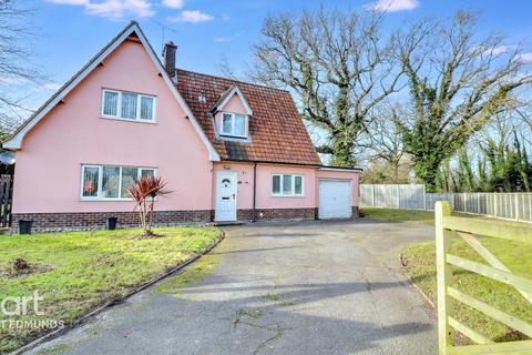 Stanton, Bury St Edmunds 3 bed detached house for sale