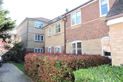 Donald Woods Gardens, Surbiton, KT5 1 bed apartment for sale