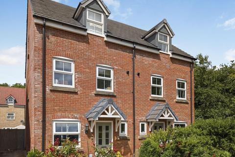 Churchill Gardens, Yate, Bristol, 4 bed townhouse for sale