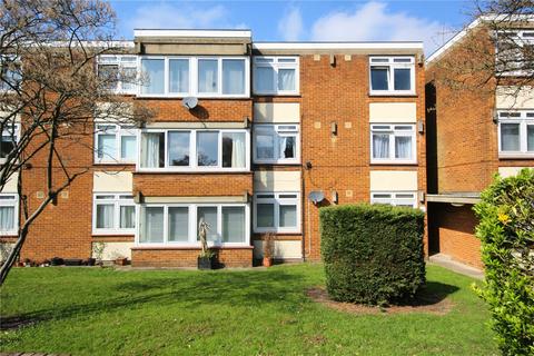 Love Lane, Woodford Green IG8 2 bed flat for sale