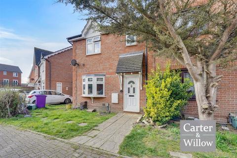 Heathfield Park Drive, Essex 3 bed semi